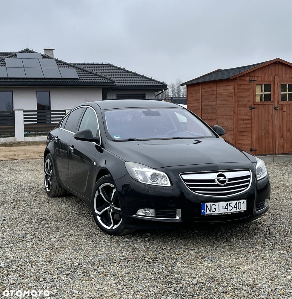 Opel Insignia - 1
