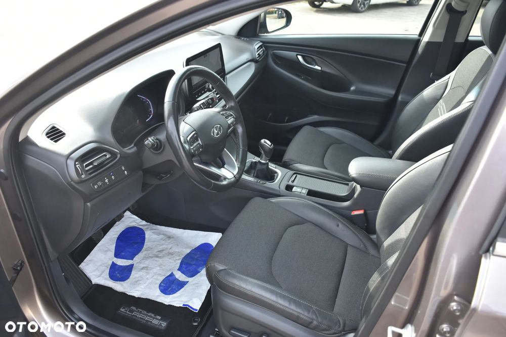 Hyundai i30 1.5 T-GDI 48V-Hybrid Prime - 11