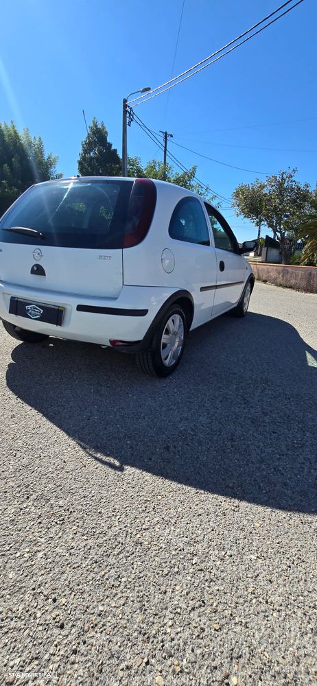 Opel Corsa 1.3 CDTI Essentia - 4