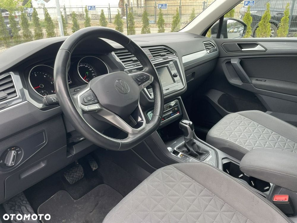 Volkswagen Tiguan 2.0 TDI SCR 4Mot Life DSG - 9