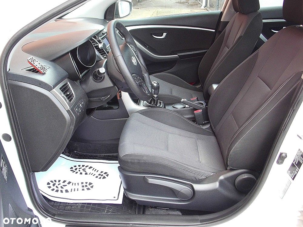 Hyundai i30 1.6 CRDi Fifa World Cup Edition - 2