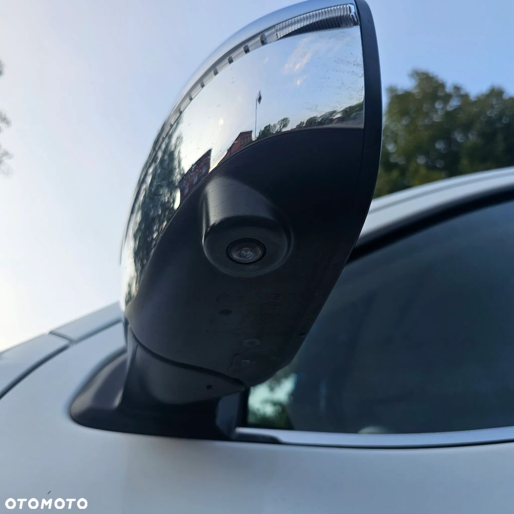 Nissan Navara 2.5 D LE Long EU5 - 10