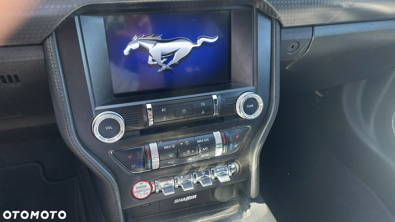 Ford Mustang 5.0 V8 GT - 17