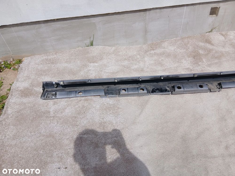 LISTWA PROGOWA PRAWA TOYOTA YARIS IV ROK 21/26 - 5