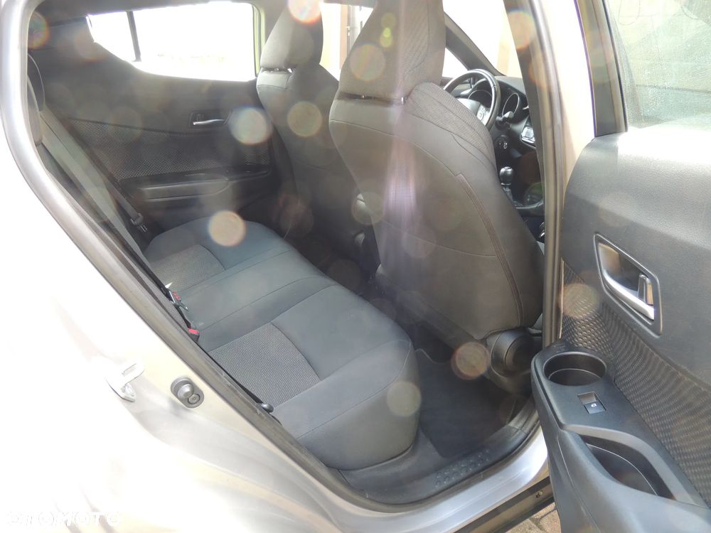 Toyota C-HR 1.2 T GPF Premium - 25