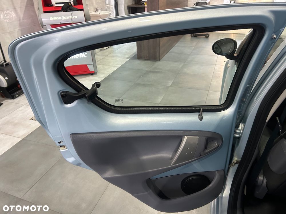 Toyota Aygo City - 19