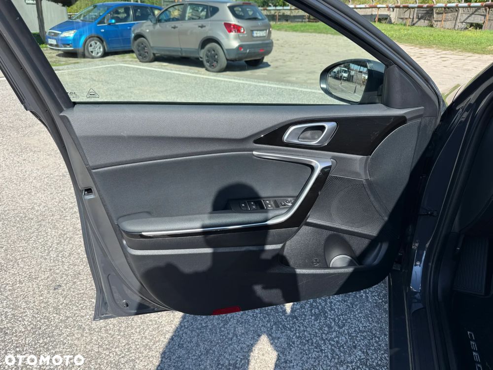 Kia Ceed 1.5 T-GDI L Business Line - 26