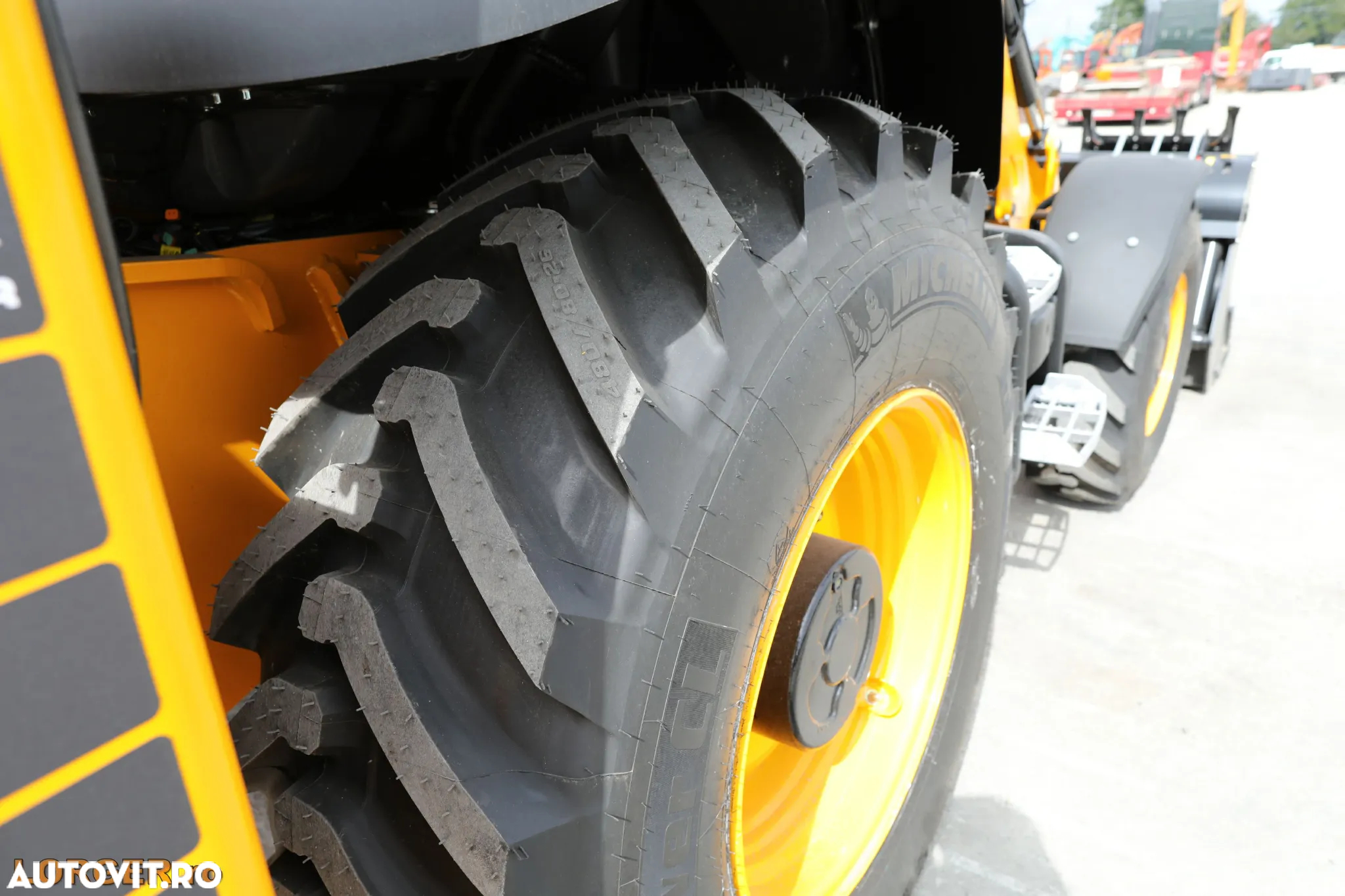 JCB 3CX - 16