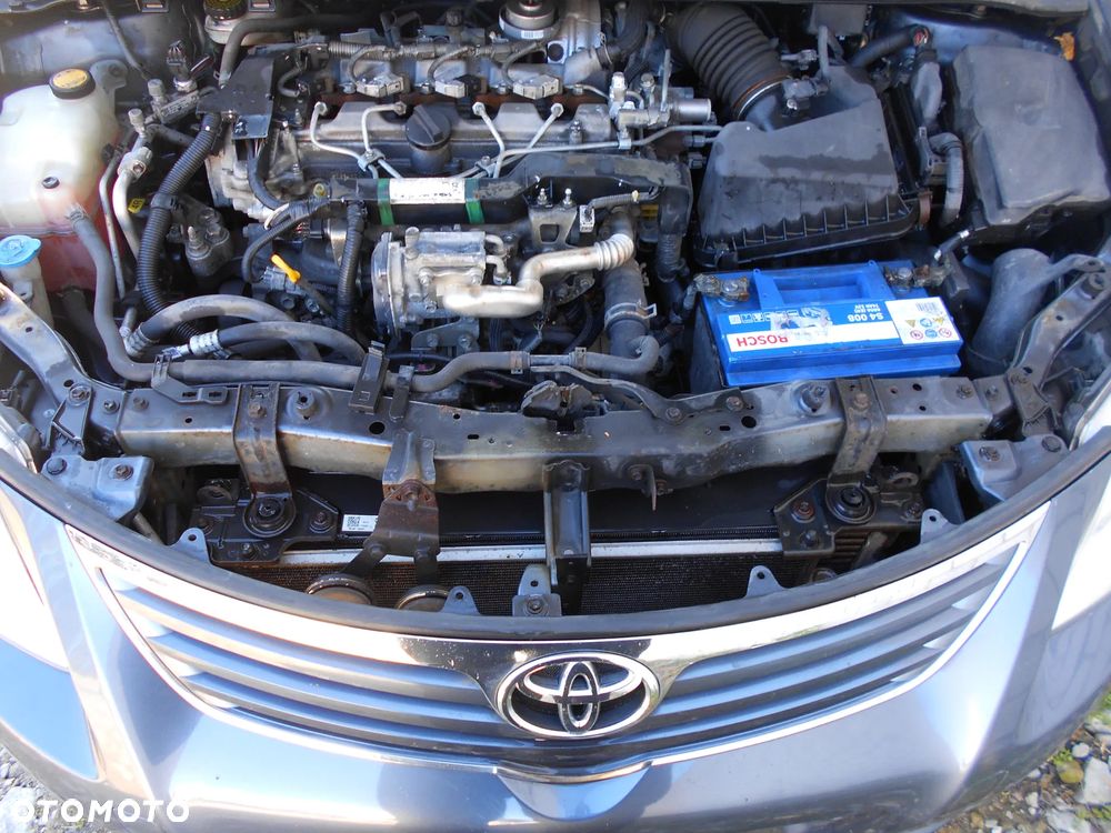 TOYOTA AVENSIS  T27 2010R KOD LAKIERU 8U5 2.0D4D 126KM SILNIK SKRZYNIA BLOTNIK DZWI MASKA KLAPA ZAWIESZENIE LAMPY - 16