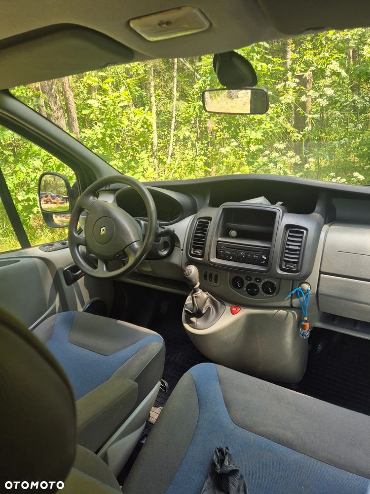 Renault Trafic - 13