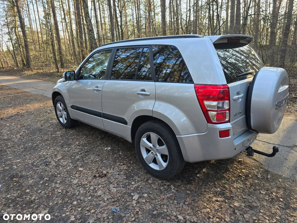 Suzuki Grand Vitara 2.0 De Luxe - 3