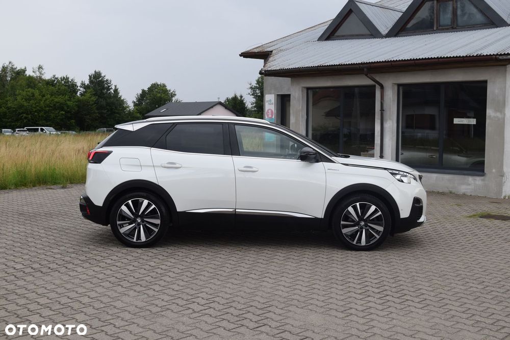 Peugeot 3008 1.6 PureTech Hybrid4 PHEV GT S&S EAT8 - 8