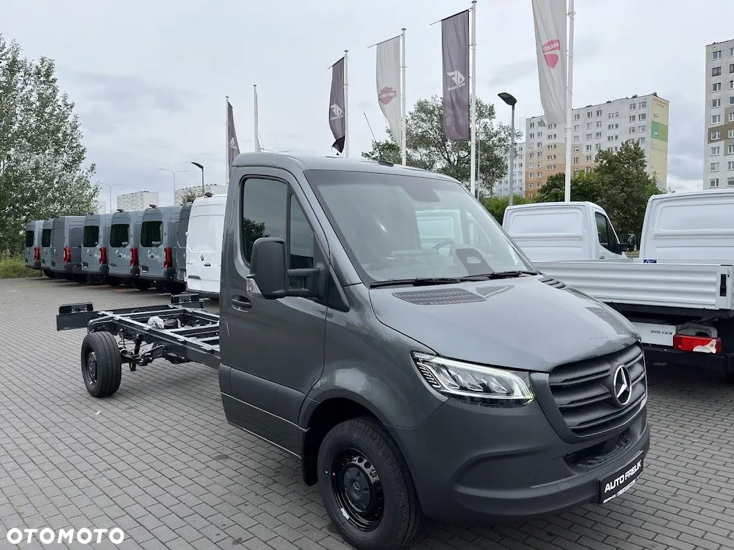 Mercedes-Benz Sprinter - 3