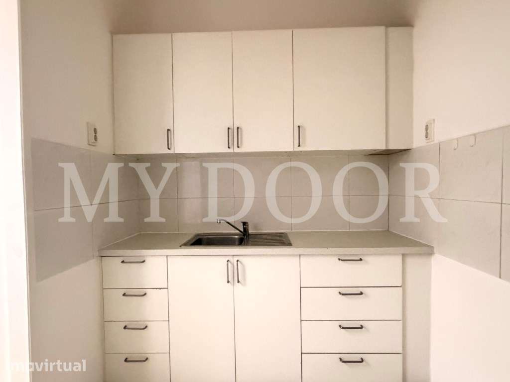 Apartamento T1 em Moscavide - Muita luz solar - Central - Grande imagem: 2/16