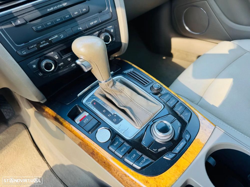 Audi A4 2.7 TDI V6 Exclusive Multitronic - 25