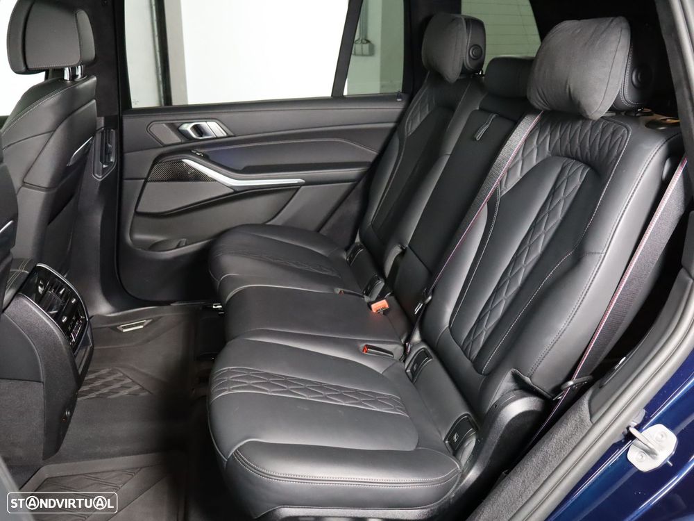 BMW X7 40 d xDrive Pack M Desportivo - 12