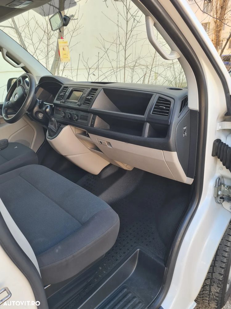 Volkswagen Transporter - 11