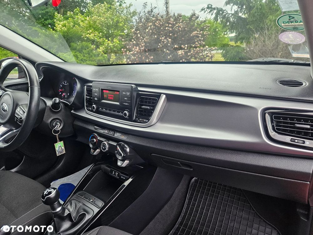 Kia Rio 1.2 Dream Team Edition - 25