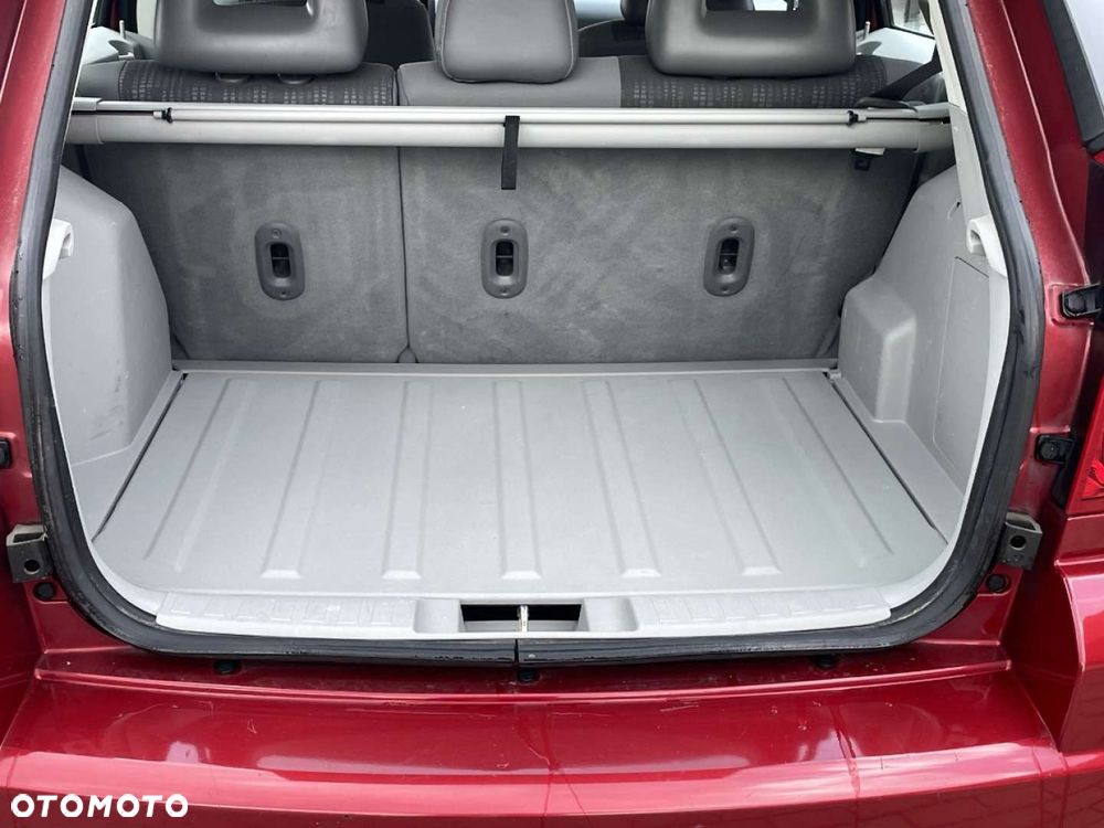 Dodge Caliber - 18