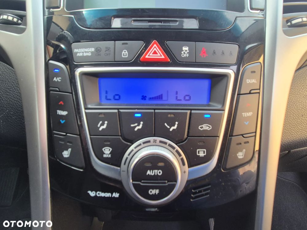 Hyundai i30 1.6 CRDi Premium - 21