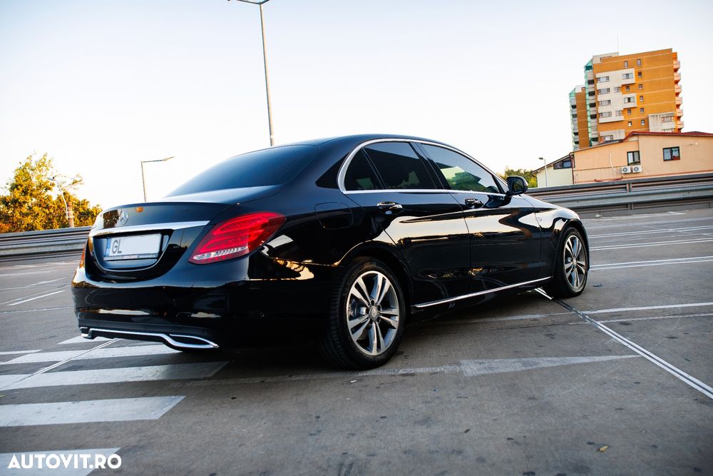 Mercedes-Benz C - 3