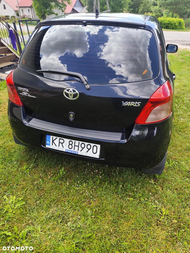 Toyota Yaris 1.3 VVT-i Sol - 4