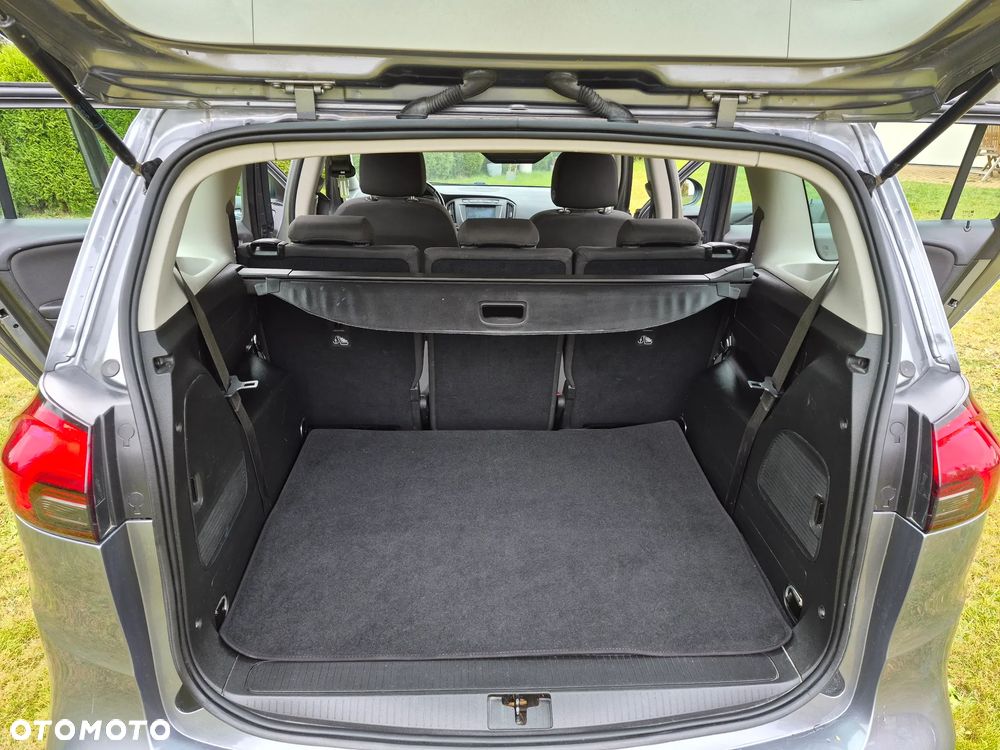 Opel Zafira - 19