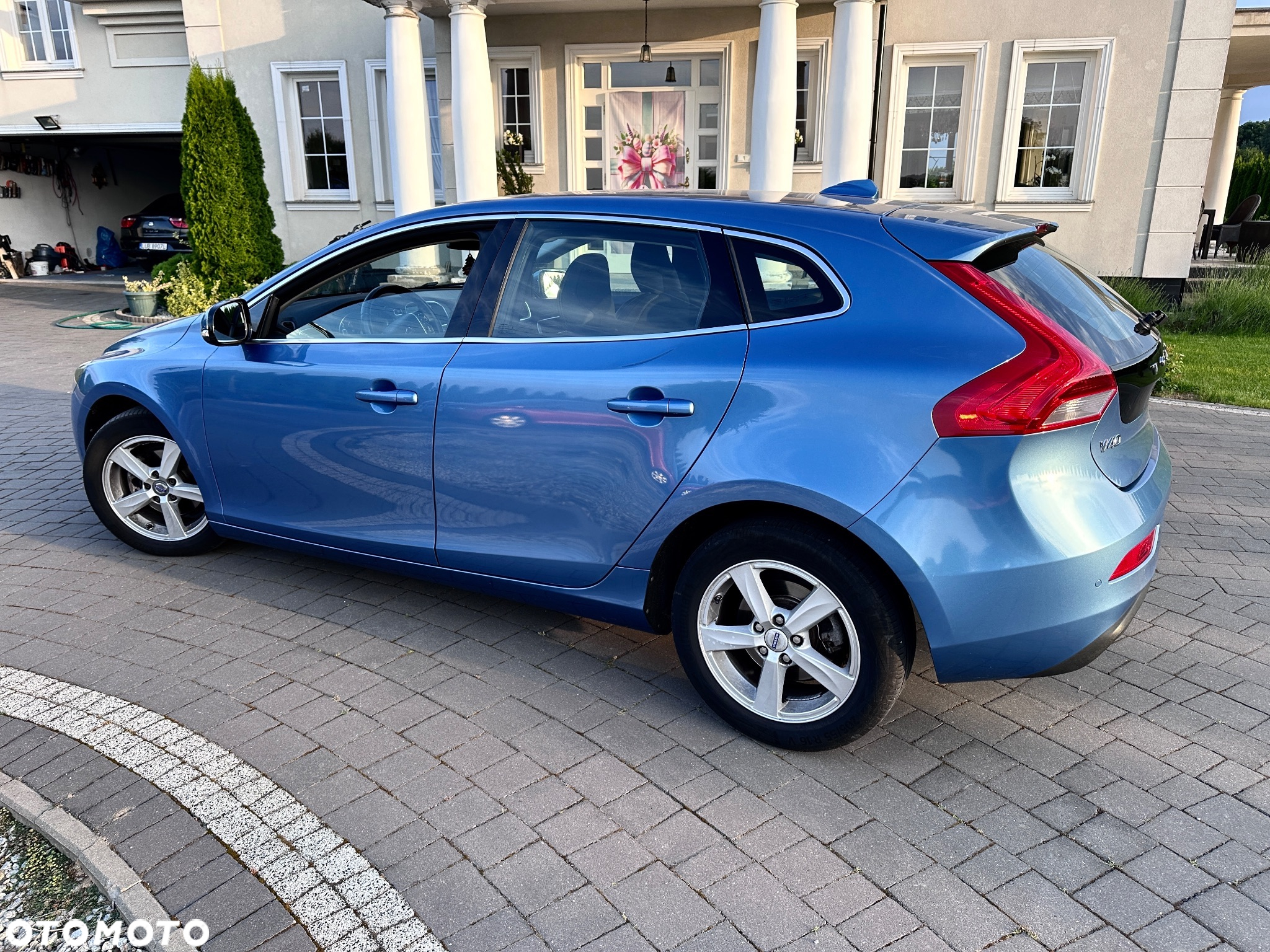 Volvo V40 D2 Momentum - 2