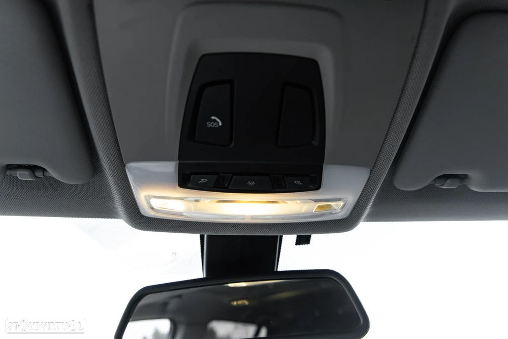 BMW 320 d Blue Performance - 37