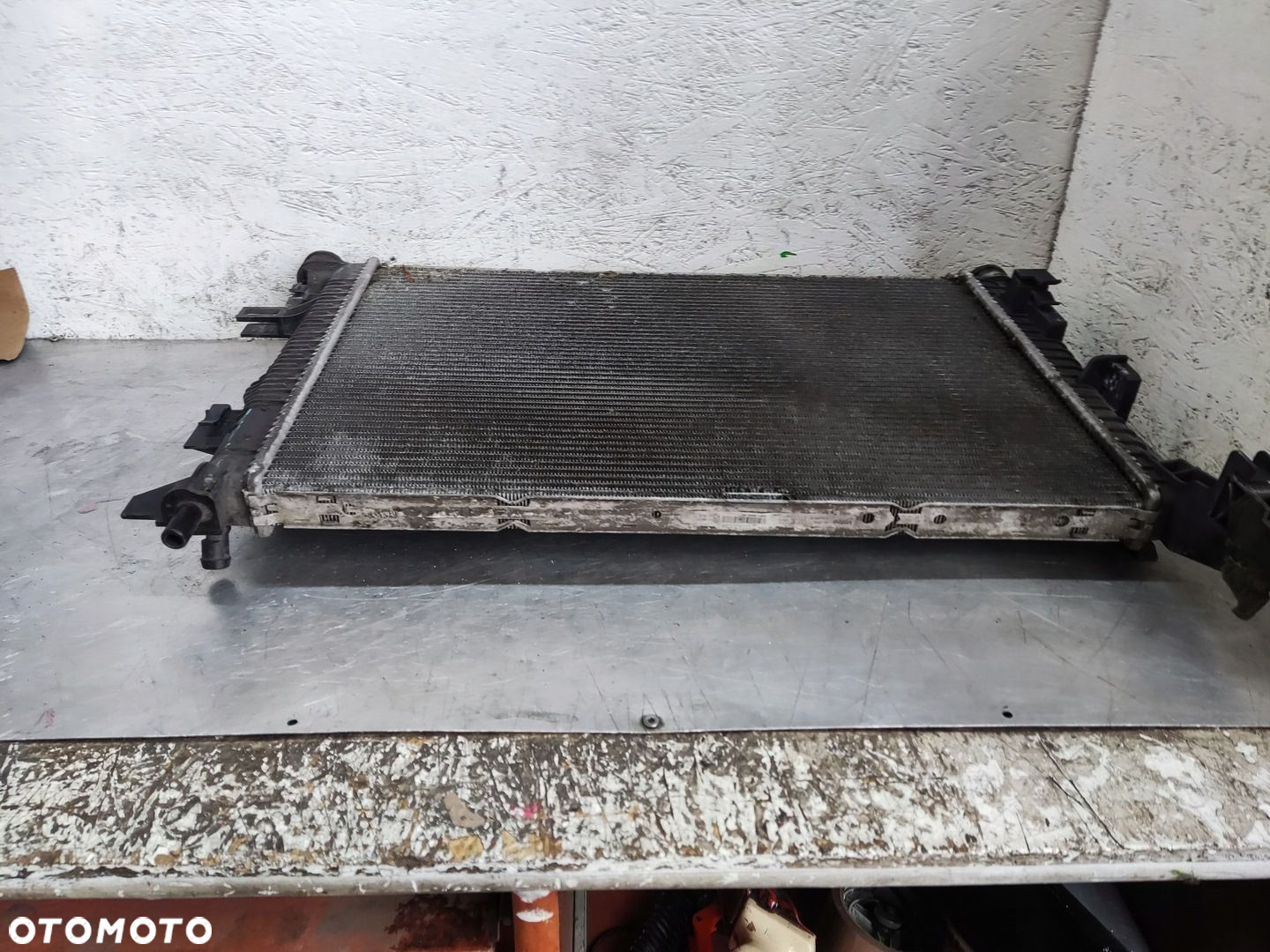 FORD FOCUS MK3 C-MAX MK2 1.6 TDCI CHŁODNICA WODY BV61-8005-B - 2