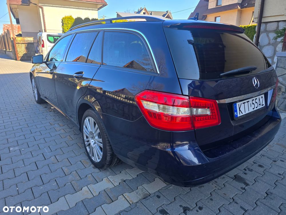 Mercedes-Benz Klasa E 250 CDI DPF BlueEFFICIENCY 7G-TRONIC Elegance - 9