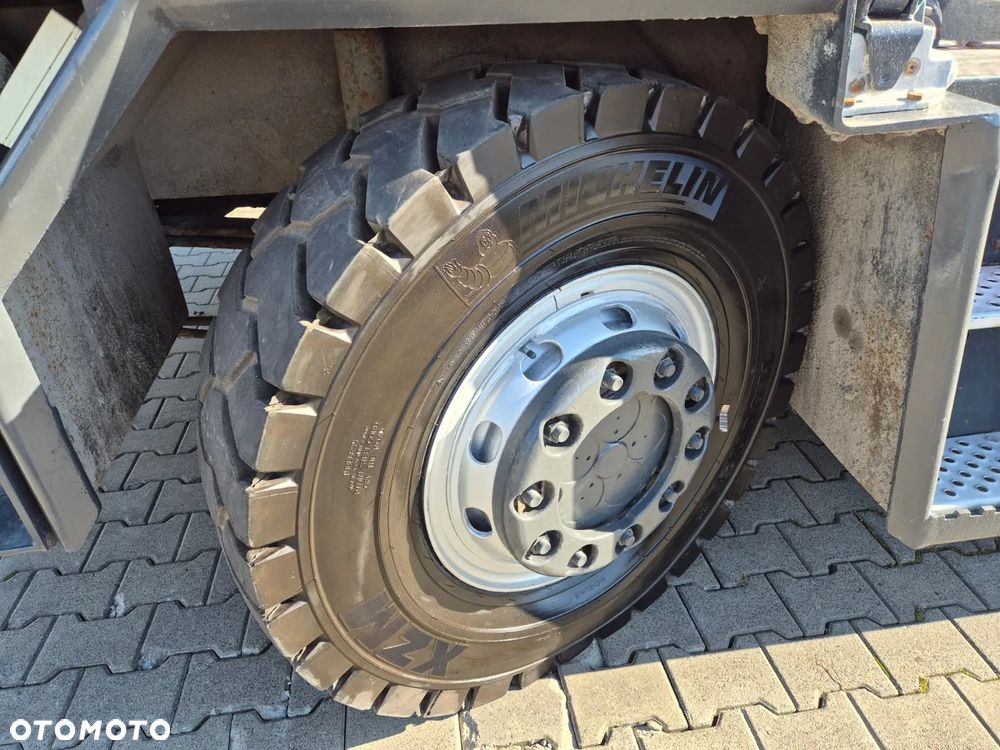 Inny KALMAR TR618I / 4X4 / CIĄGNIK TERMINALOWY / SUPER STAN / NISKIE MOTOGODZINY / OBRACANY FOTEL / NOWE OPONY PRZÓD / SUPER STAN - 18