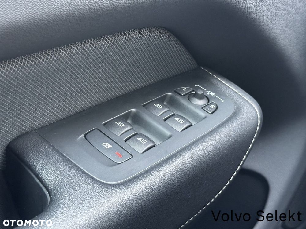 Volvo XC 60 - 32