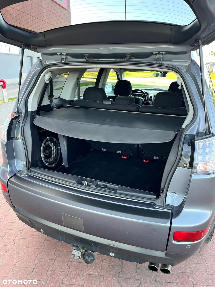 Mitsubishi Outlander 2.2 DID Intense + - 16