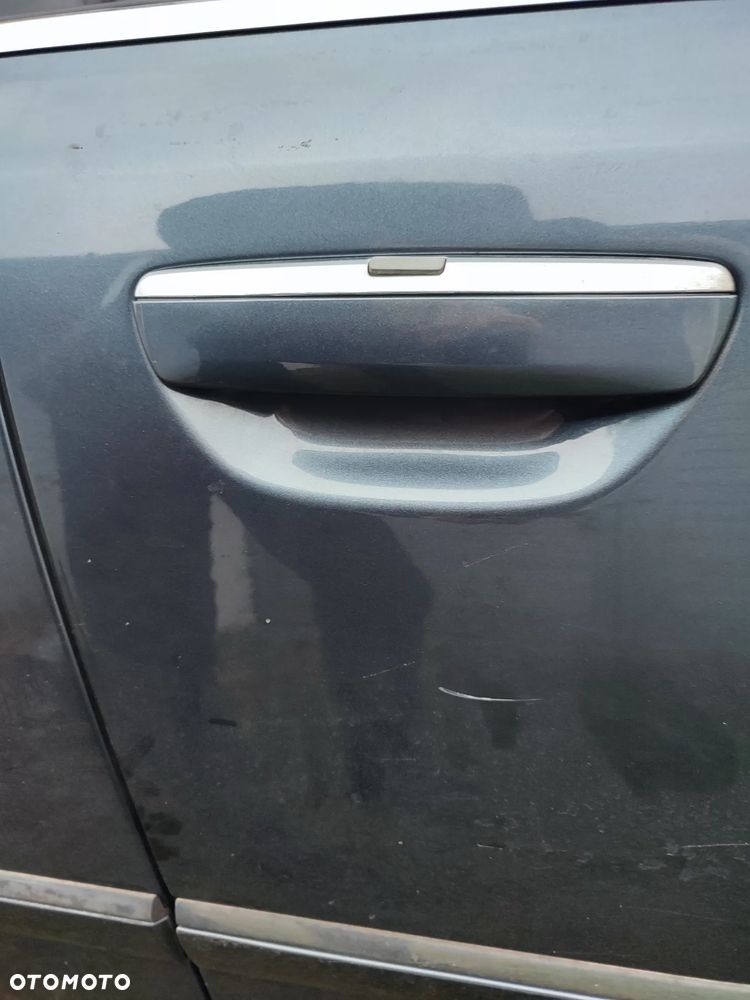 Audi A8 3.7 Quattro - 2