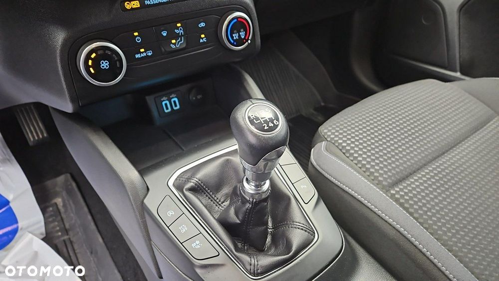 Ford Focus 1.5 EcoBlue SCR Connected - 18