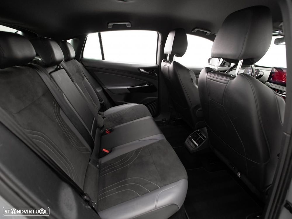 VW ID.5 52 kWh Pure Urban - 11