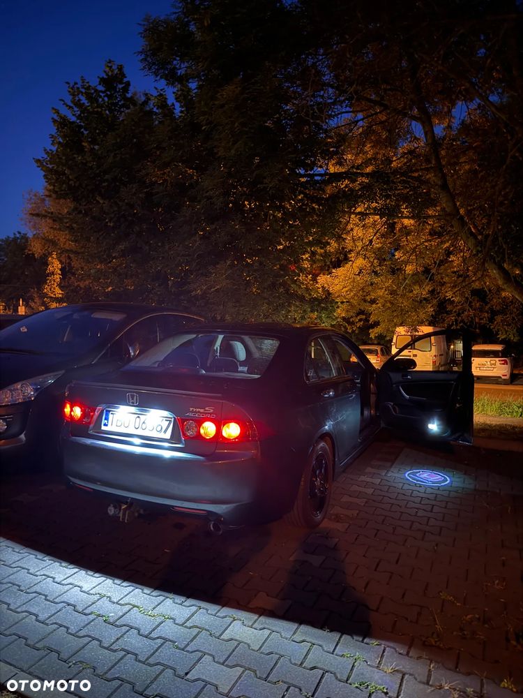 Honda Accord 2.0 Comfort - 22