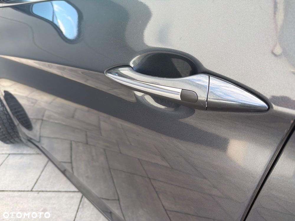 Hyundai i40 i40cw 1.7 CRDi Fifa World Cup Edition - 11