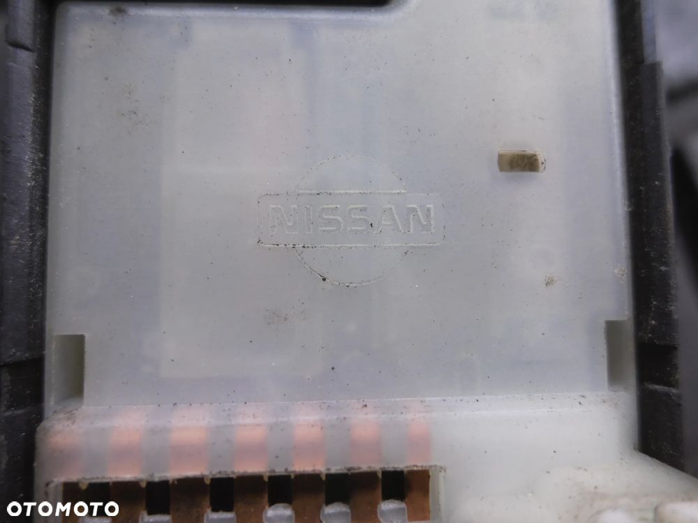 Nissan X-Trail T30 2004 Przód strona lewa Przyciski szyb EUROPA + WTYCZKI INSTALACJA - 3