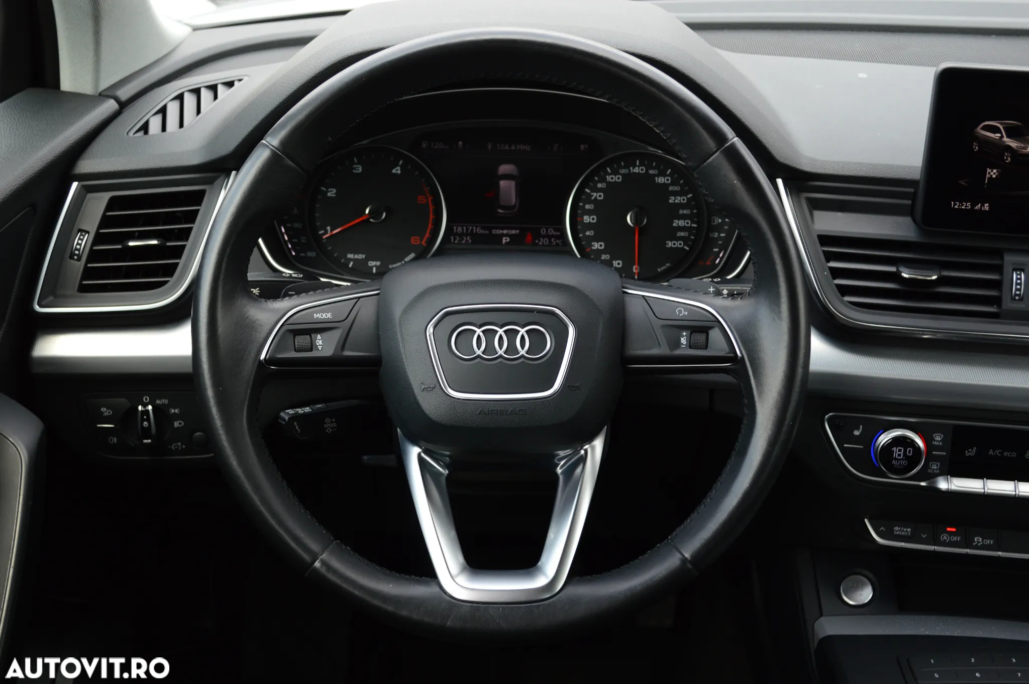 Audi Q5 40 TDI quattro S tronic design - 22