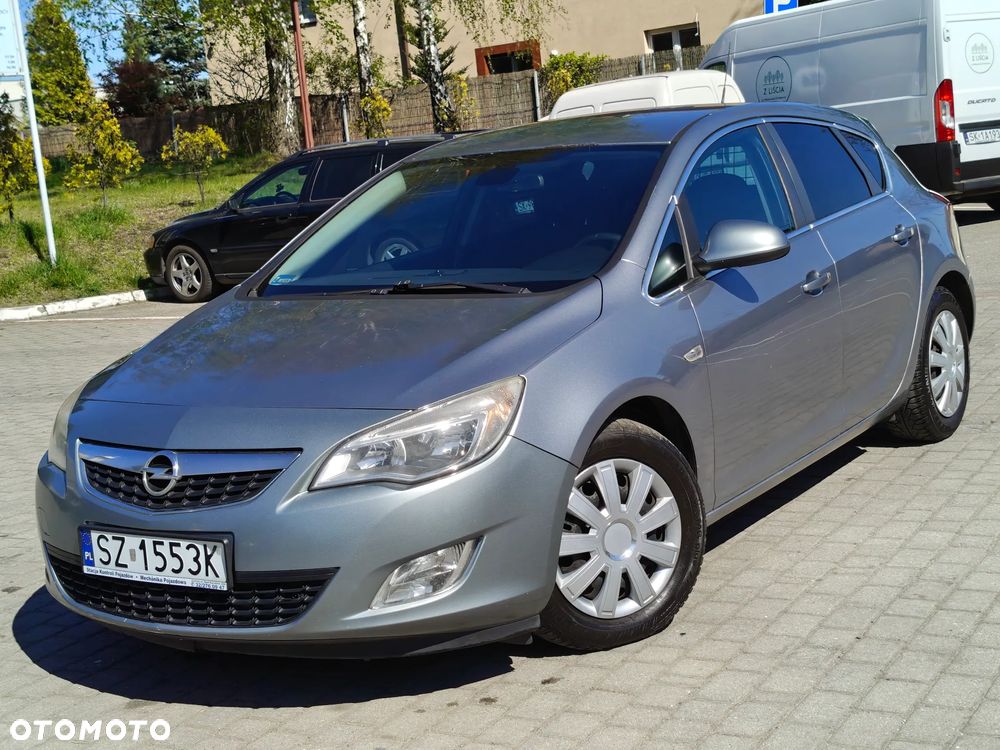 Opel Astra 1.7 CDTI Cosmo - 1