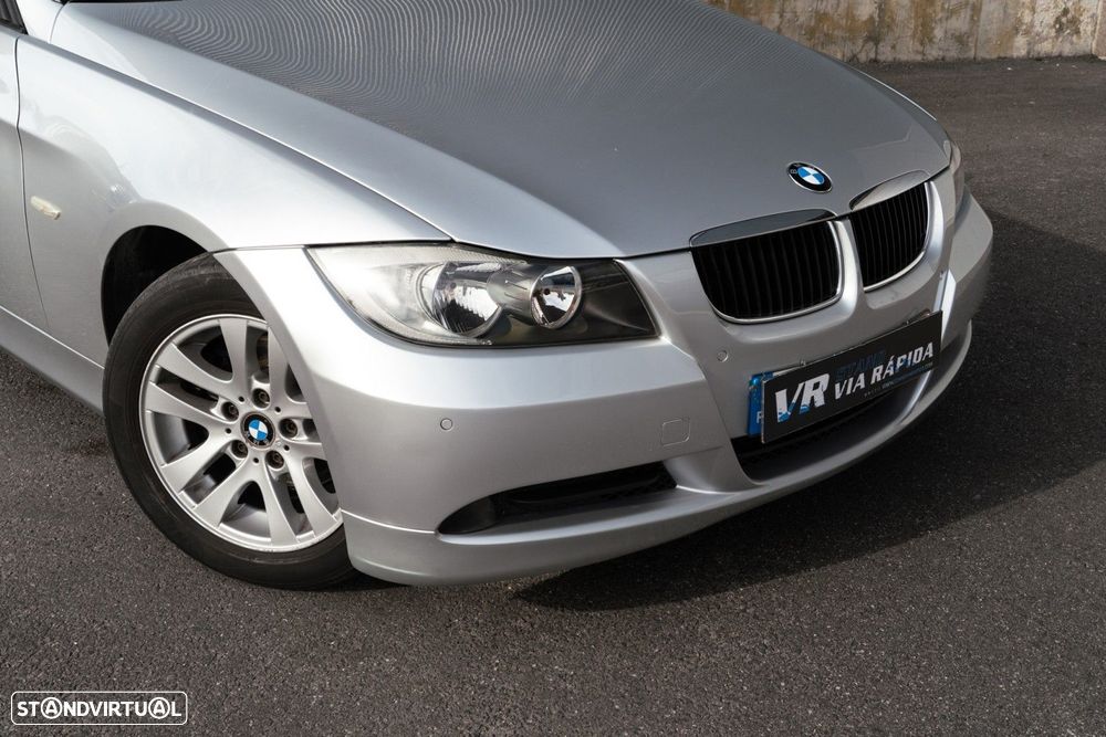 BMW 320 d EfficientDynamics - 8