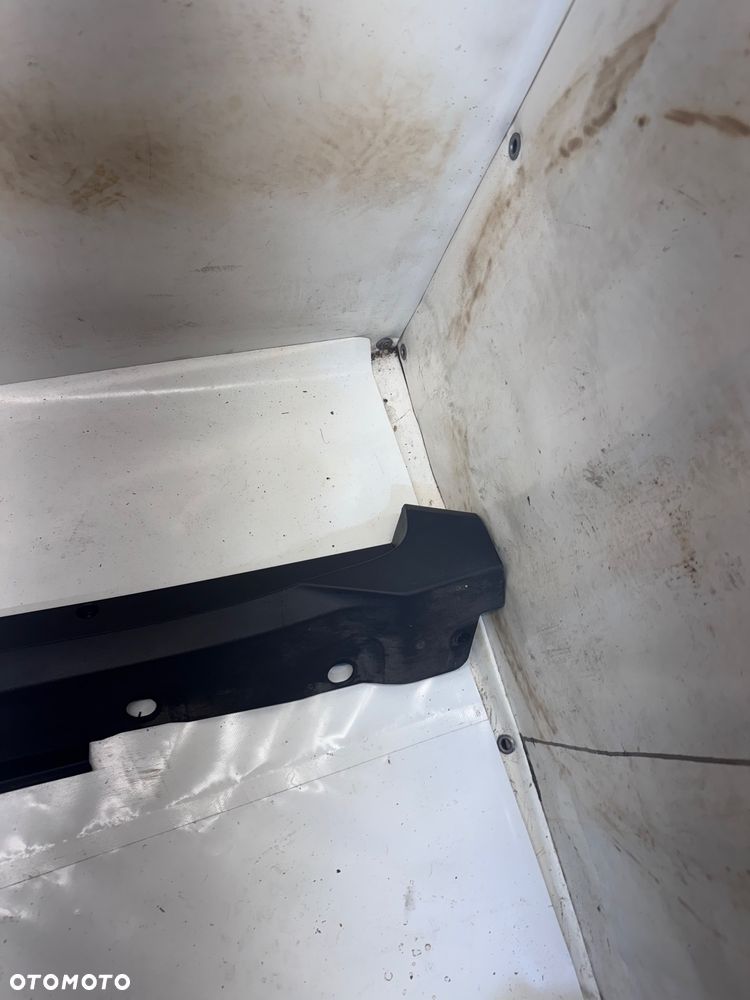 LEWA LISTWA PROGOWA TOYOTA C-HR - 2