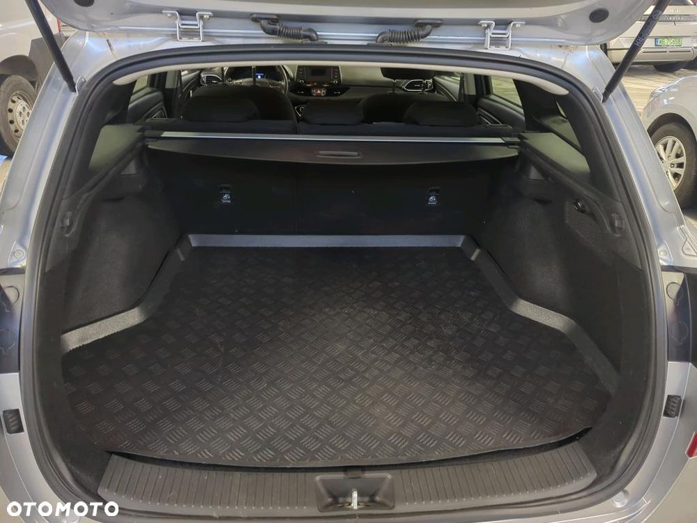 Hyundai i30 1.0 T-GDI Classic + - 18