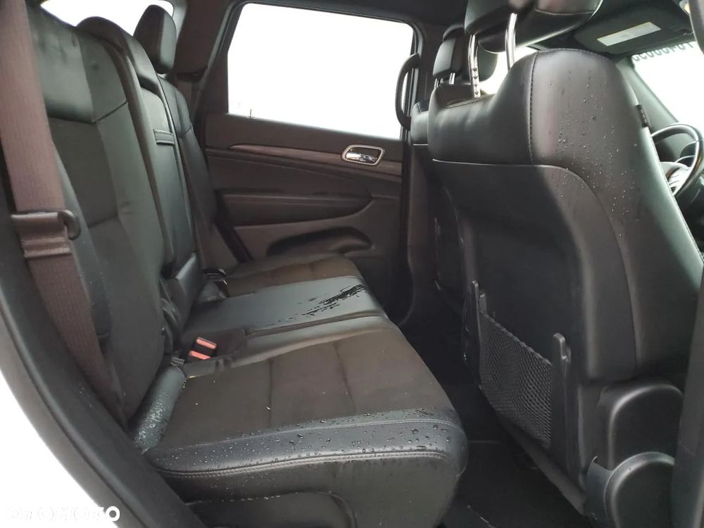 Jeep Grand Cherokee - 11