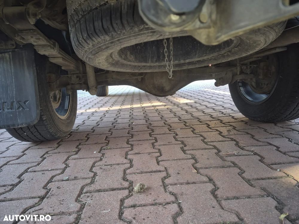 Toyota Hilux 2.8D 204CP 4x4 Double Cab AT Invincible - 12