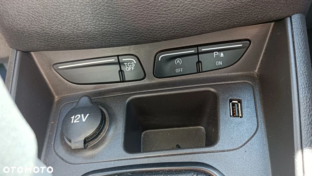 Ford TRANSIT COURIER - 25