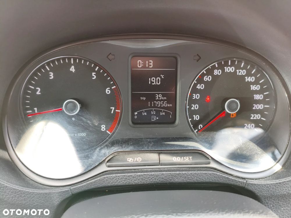 Volkswagen Polo 1.2 Trendline - 28