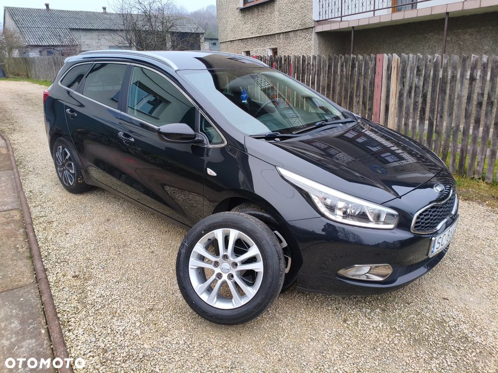 Kia Ceed - 22